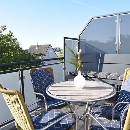 Apartment Haus-eriel-og-links